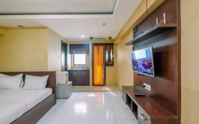 Modern Look Studio At Kebagusan City Apartment