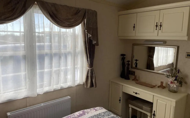 Captivating 2-bed Static Caravan on Private Land