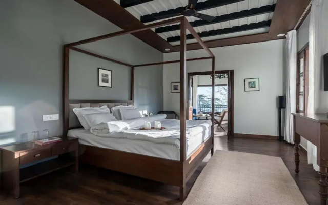 Stayvista At Pine Estate