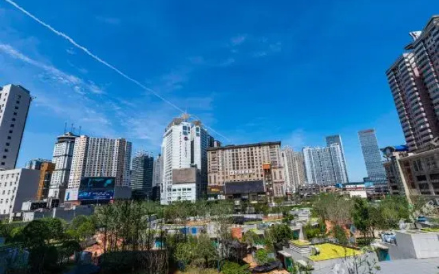 Liping Hotel