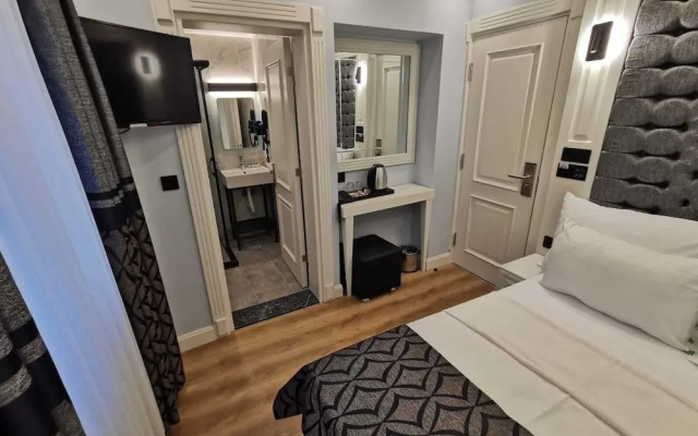 Luxx Garden Hotel