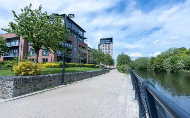 Roundhay Park One-bedroom Haven by Belvilla