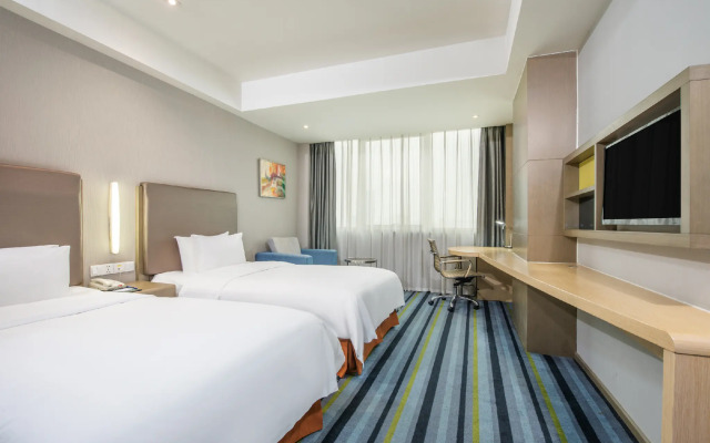 Отель Holiday Inn Express Hefei Huaihe Road