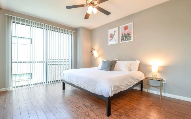 Plano Beautiful Studio Apartment