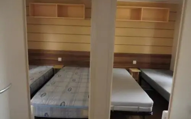 Mobile Home bois dormant