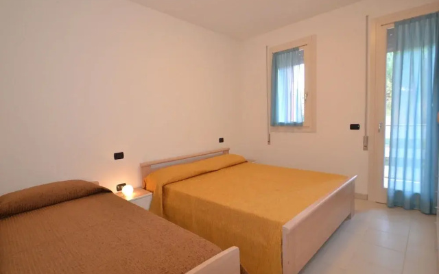 Spacious Apartment in Rosolina Mare Near Sea