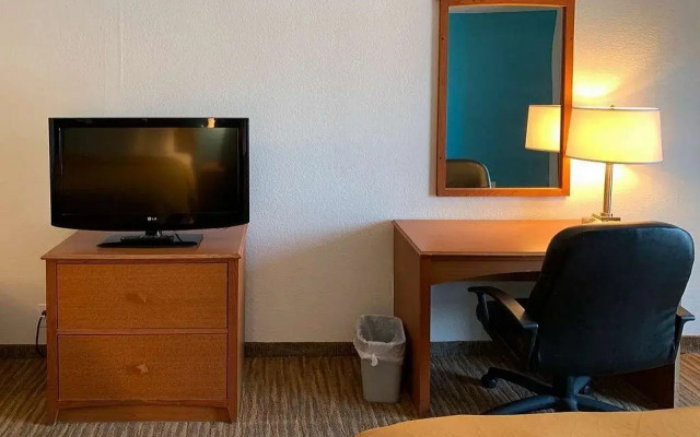 Motel 6 Lincoln, NE - Airport