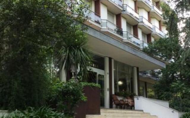 Отель Terme Vulcania Италия, Монтегротто-Терме - отзывы, цены и фото номеров - забронировать отель Terme Vulcania онлайн вид на фасад
