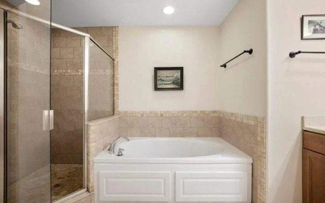 Ocean Reef 305 by Distinctive Beach Rentals