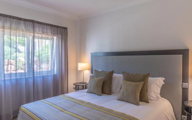 Vale da Ribeira Residences