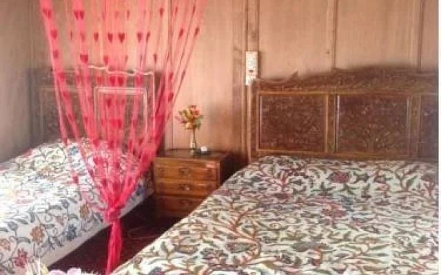 Zhijiaju Huayuan Hotel