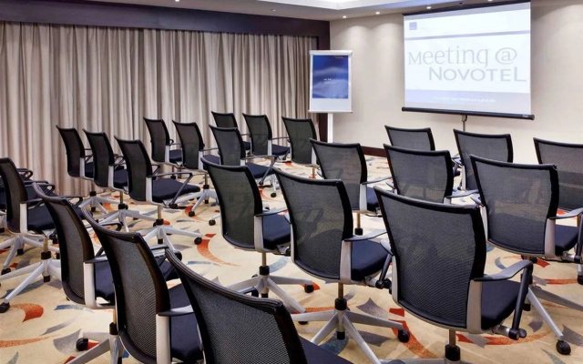 Novotel Deira Creekside Dubai 