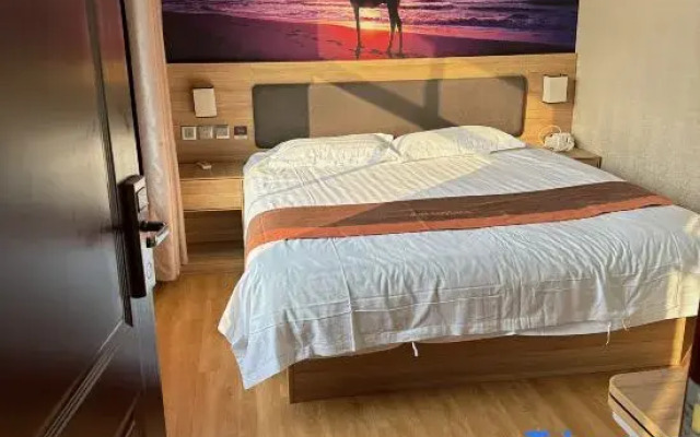 Yunlingge Hotel