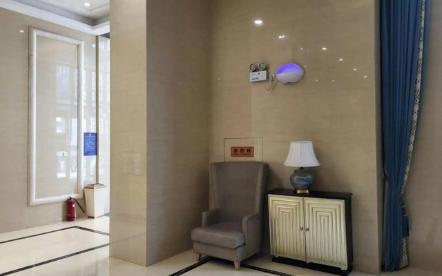 Heyue Boutique Hotel（Wu Han Townsend Lake Shop)