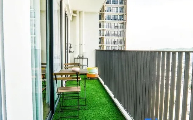 Emporis SOHO Kota Damansara by Airhost