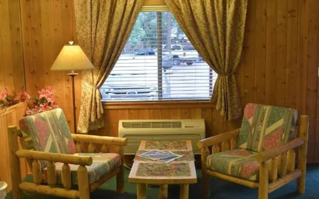 The Nook Pinetop