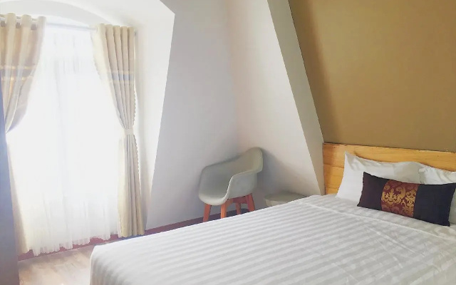 Nature Hotel - Luong The Vinh