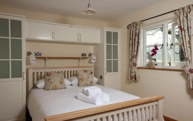 Beautiful Holiday Home in Gilwern South Wales With Garden
