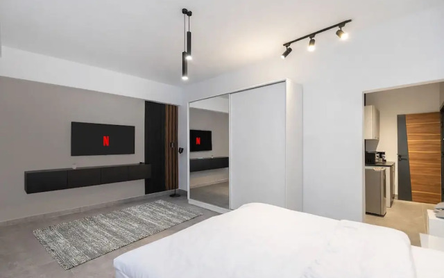 Host Prime Boutique hotel 25