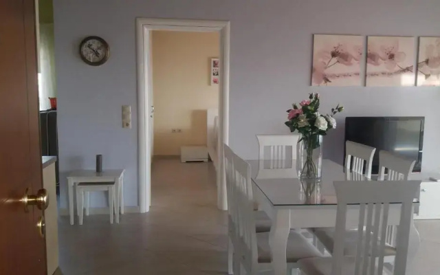 Anna Apartments