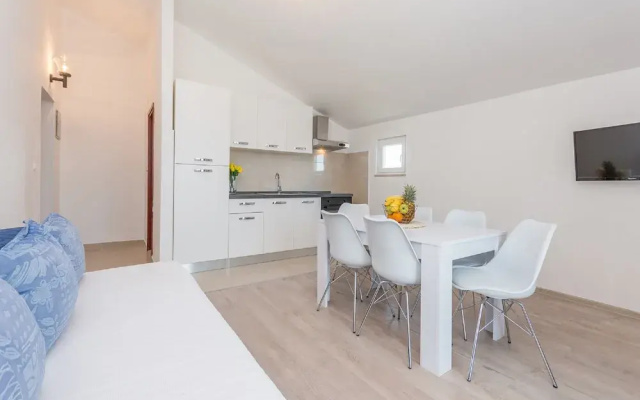 Apartment Lucija