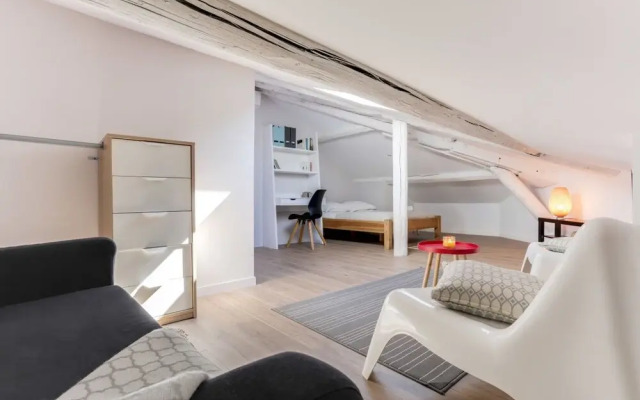 Wonderful 2 Bedrooms, Place de la Comédie