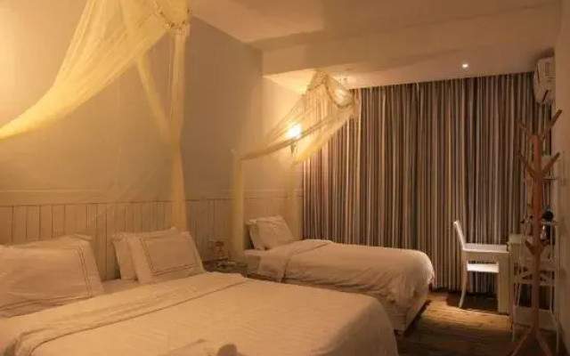 Blue Sky International Youth Hostel (Sanya Dadonghai)