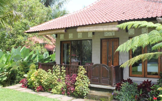Amartya Puri Green Cottage in Sawan, Indonesia from 141$, photos, reviews - zenhotels.com hotel front