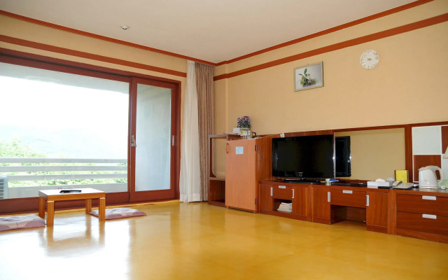 Chungju Suanbo Park Hotel