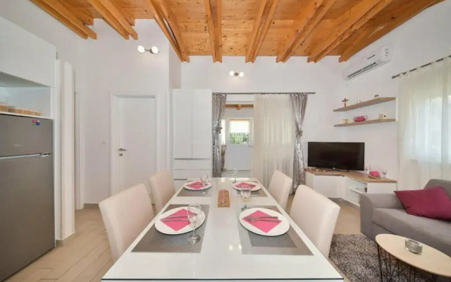 Apartment Irena