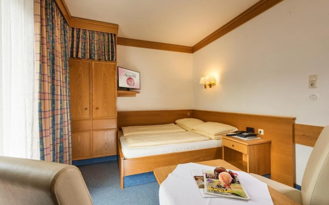 Hotel Alpenhof