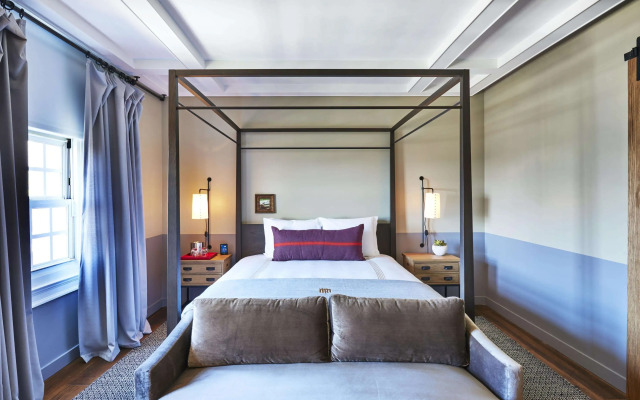 The Hollywood Roosevelt