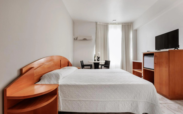 Flamboyant Hotel