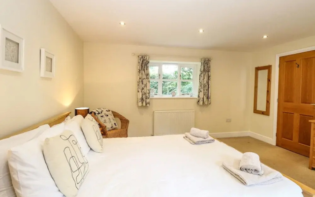 Oak Tree Lodge