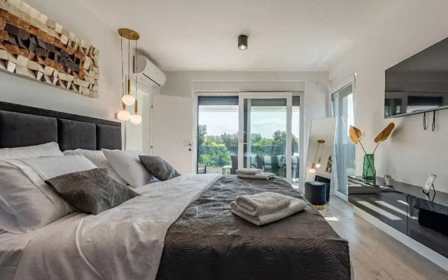 Villa Nina in Croatia Near the Adriatic Coast