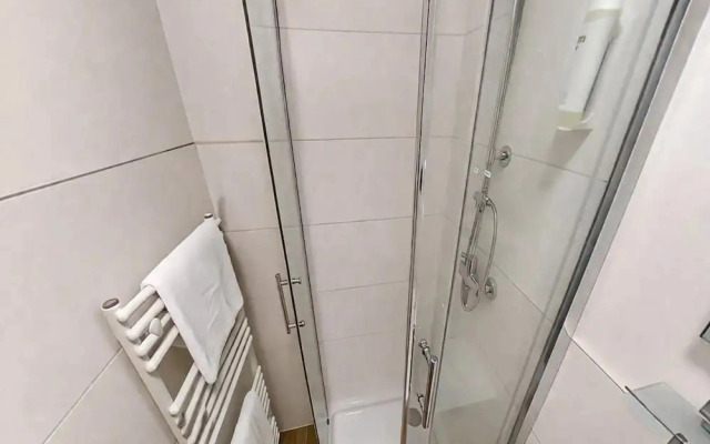 Studio Robert mit Pool und Sauna