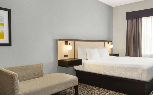Ramada by Wyndham Marina