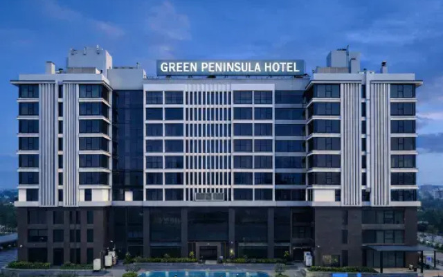 Green Peninsula Hotel