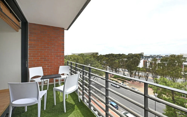 Two Bed Spacious 6th Floor Ocean Views