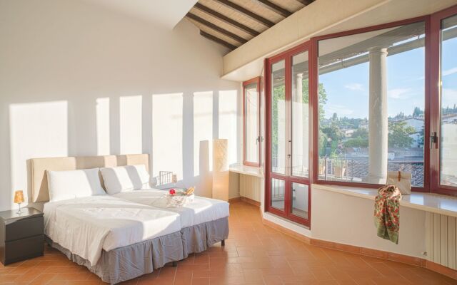Отель Beautiful Ronco Loft Флоренция комната для гостей