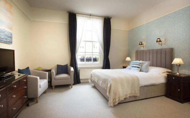 The George Hotel