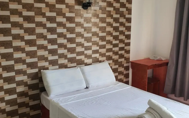 AOSMECPoolCamp Hotel