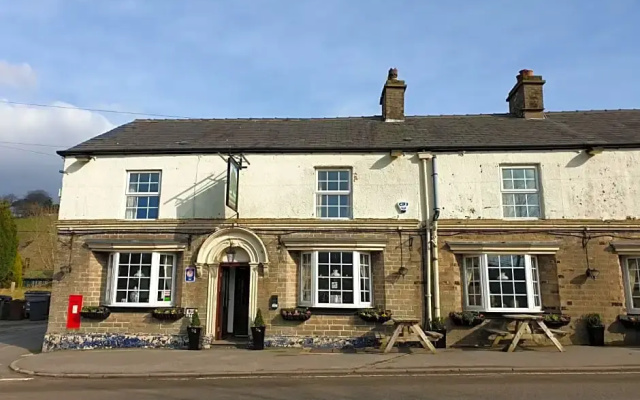 The Shady Oak Inn