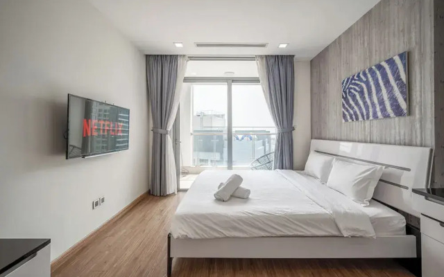 Vinhomes Central Park Apartment by Hava