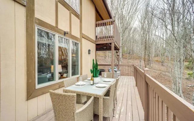 Sugar Mountain Chalet w/ Hot Tub & Ski Shuttle!