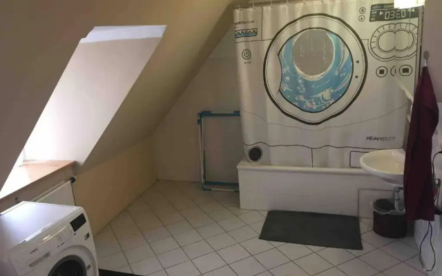 Room in Apartment - Schlafen Wie Prinzessinnen In Kemptens Schlosschen