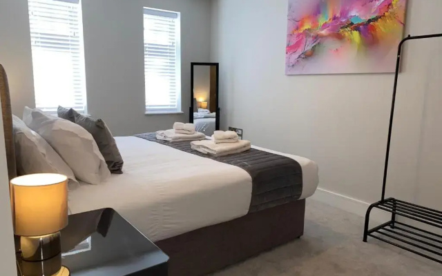 Roomotel - Oakview Moseley