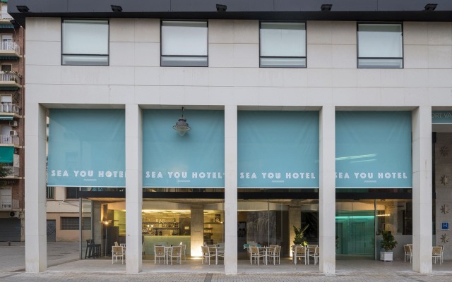 See You Hotel Port Valencia вид на фасад