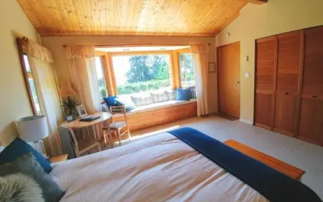 Secret Beach B&B