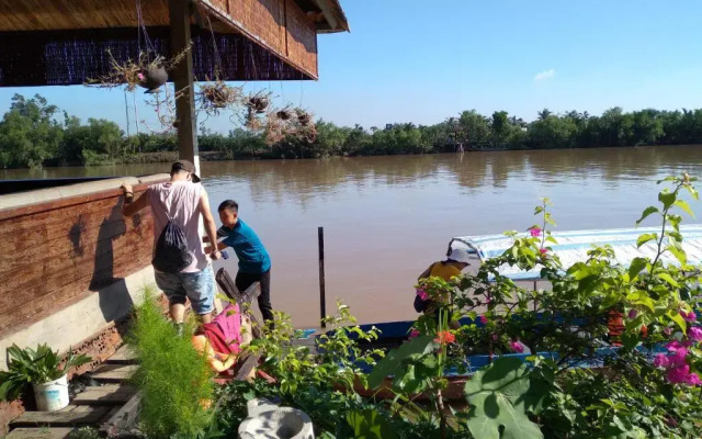 Hong thai River side homestay